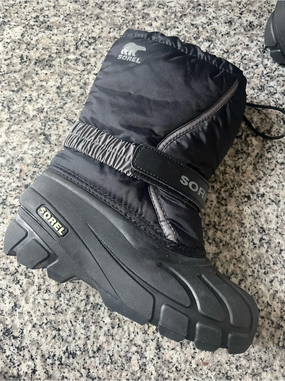 Sorel Black Kids Winter Flurry Boots